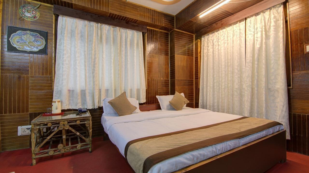 Hotel Soyang Uva Gangtok Exteriör bild